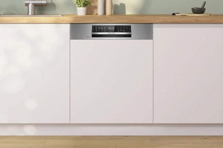 Dung tích lớn 14 bộ đồ ăn, phù hợp gia đình 4 – 6 người