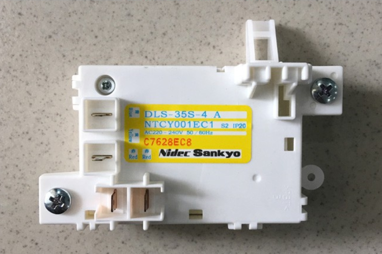 Bo mạch điều khiển gặp sự cố