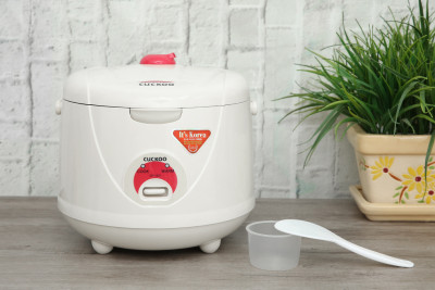 Nồi cơm điện Cuckoo 1.8 lít CR-1021-WHVNCV
