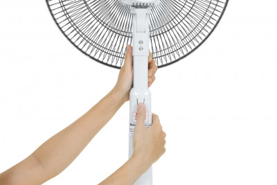Quạt lửng Sharp PJ-L40RV-WH
