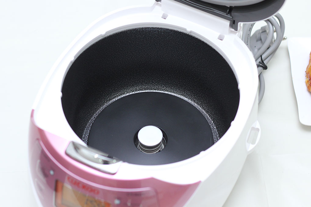 Nồi cơm điện tử Cuckoo 1 lít  CR-0631F/IVPIVNCV 